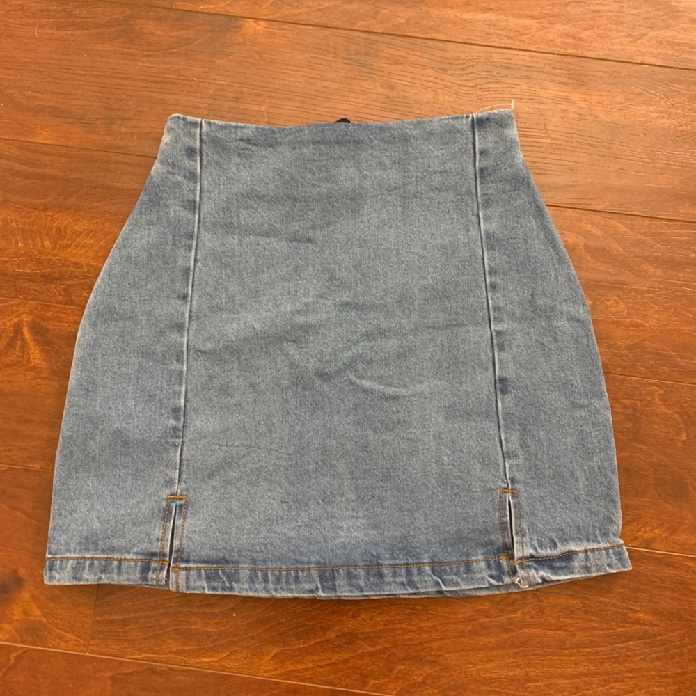 Cara denim skirt BRANDY MELVILLE